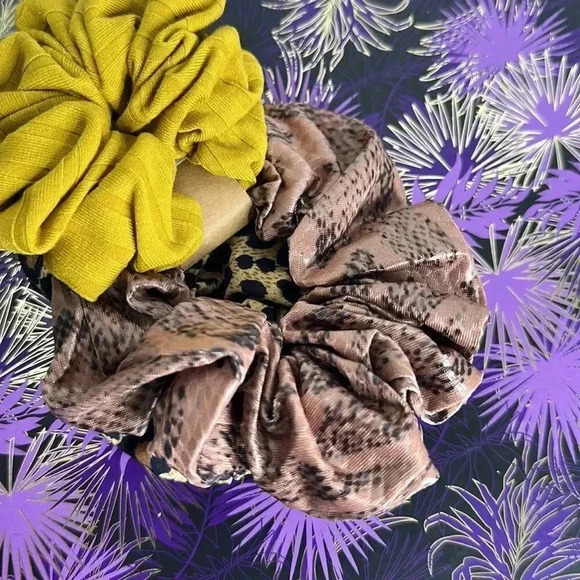 Berry 3 Hair tie Bundle - Picture 5 of 6